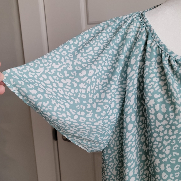 Ounaya Boho Style Tunic  Fully Lined Aqua Animal print Blouse/Top 2XL - Picture 2 of 7